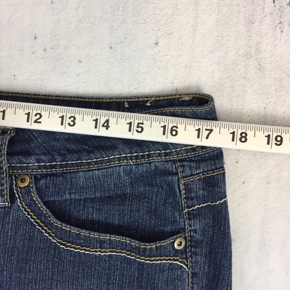 Royalty Jean Shorts Womens 12 Medium Wash Denim Shorts - Picture 7 of 11